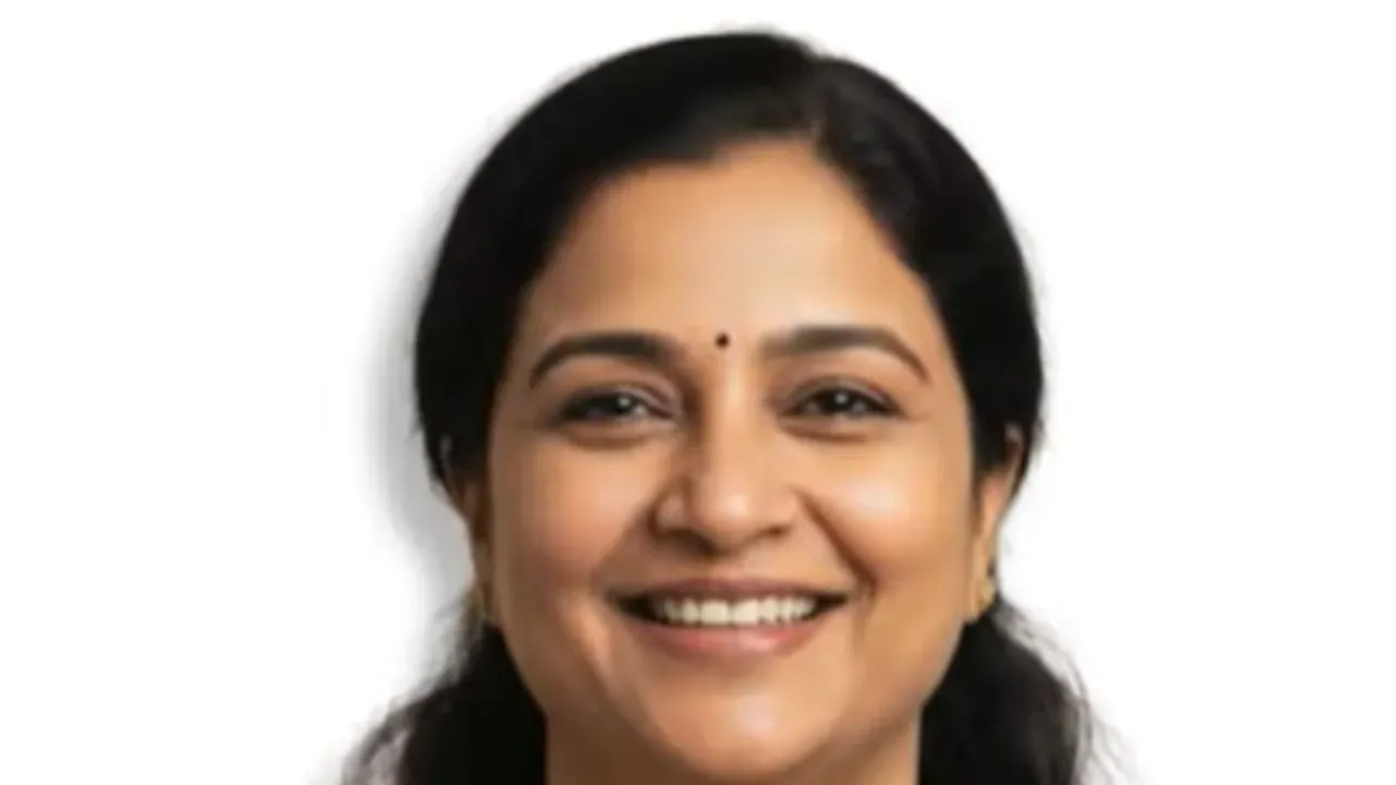 55 years old Mrs Sharma, has a mild level of hearing loss, that is troubling her as she has an active lifestyle. She needs a hearing aid that can suit her lifestyle nd make it easy.